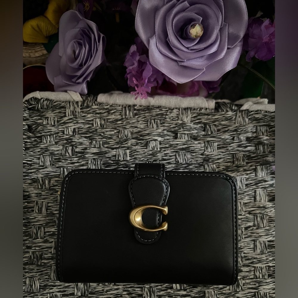 Coach Tabby Medium Wallet
